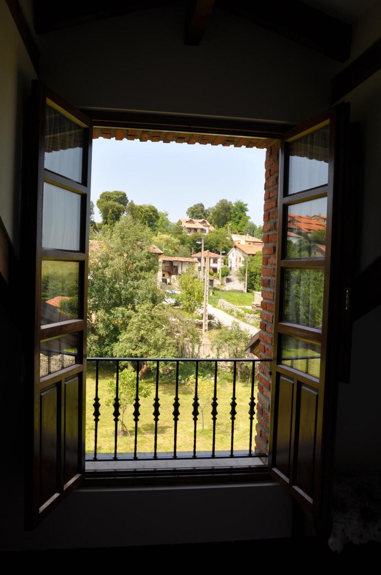 Posada La Torre Serdio Esterno foto